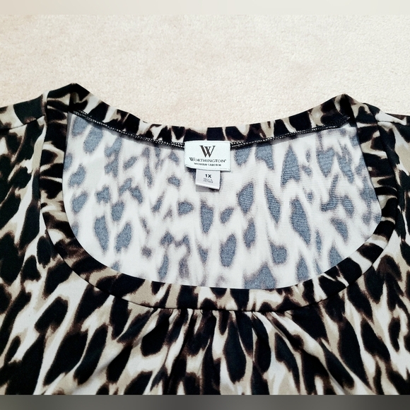 Worthington Woman Stretch Plus Size Short Sleeve Animal Print Blouse Size 1X - Picture 9 of 11